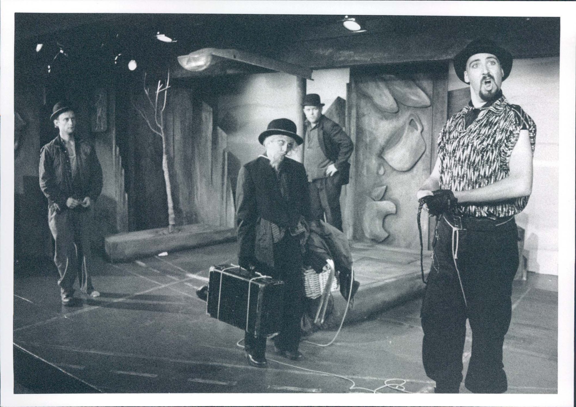 Casey Clark, Julie Perkins, Dan Joy, Ed Swidey in Waiting for Godot, WHAT 1998